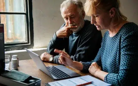 man-and-woman-at-laptop